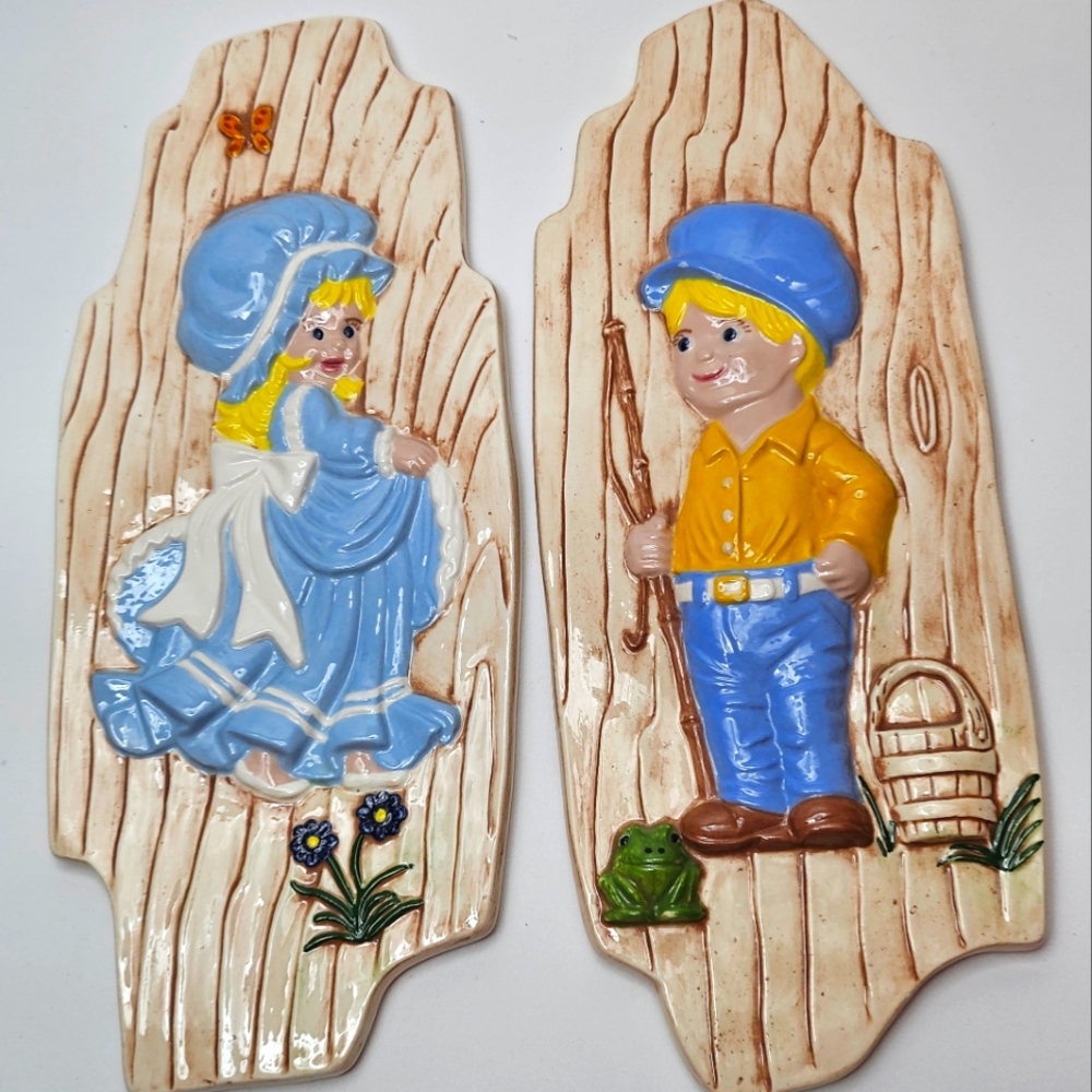 Vintage Arnel's Wall Plaques Boy And Girl Pattern K7 c. 1976 Wall Decor Kitschy